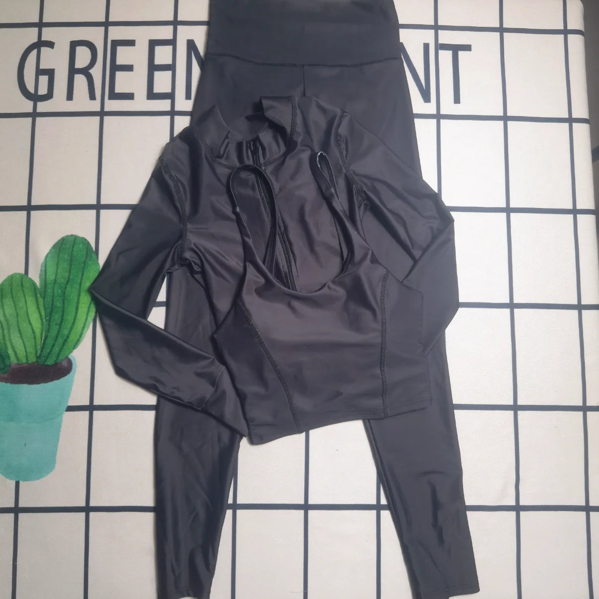 2025 Women's Long Sleeve Yoga workout suit Premium swimsuit, super stretch yoga leggings Exercise fitness three-piece set