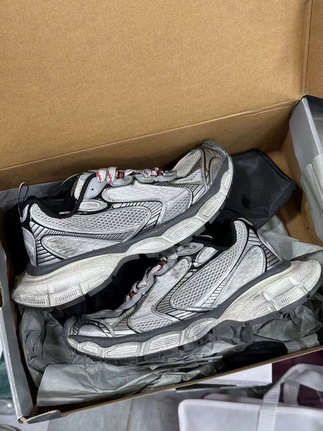 Spring Summer Outdoors Fashion Casual Flat Bottom Shoes Man's Round Toe Sequins Leather Patchwork Lace-Up Low Cut Man Shoes