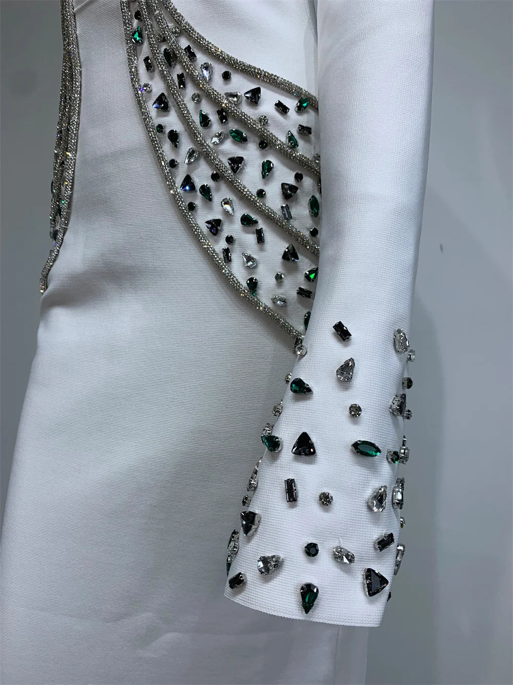 2025 New Arrival Women Sexy Rhinestones Celebrity Party Bandage White Long Dress Elegant Birthday Gown Nightclub Show Stage Wear